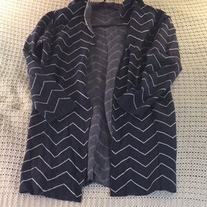 Source Unknown Blue and White Chevron Cardigan Sweater